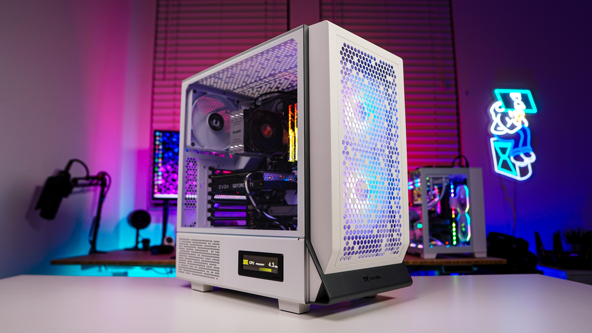 Thermaltake Ceres 300 TG ARGB Case